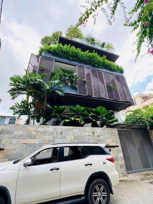 biệt thự siêu đẹp trần khắc chân, quận 1, 15x30m, hầm + 5 tầng - hồ bơi + thang máy, giá 115 tỷ