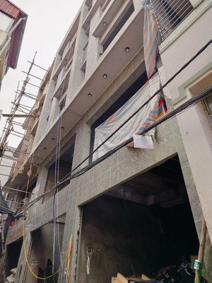 thạch bàn nhà bán đang giai đoạn hoàn thiện: 50m2 x 6 tầng, thang máy, ô tô đỗ cửa, 11.2 tỷ