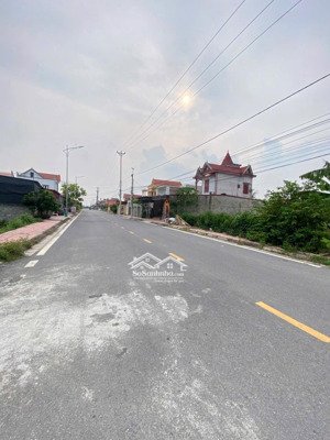 cc cần bán siêu phẩm mặt đg 404 đoàn xá gần cảng nam đồ sơn , ko quy hoạch 117,4m2ngang 5,4m nở hâu