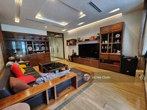 bán nhà tam khương đống đa 60m2x7t thang máy, đối diện đại học y ô tô đỗ sát cửa. chỉ nhỉnh 19 tỷ