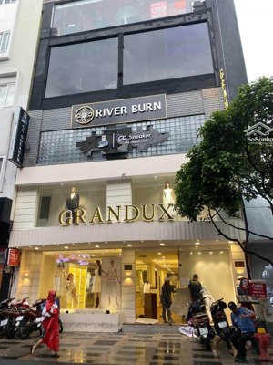 cần bán gấp nhà mặt tiền ngang 10m yersin quận 1 (10x17m) 3 tầng - hđt: 220 triệu - giá 89 tỷ