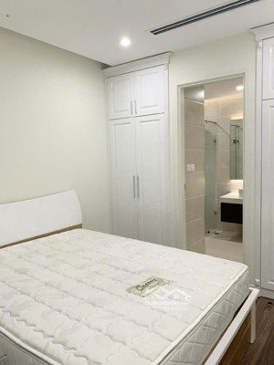 cho thuê cc 2pn, 2wc, 70m2, 16 triệu có lốt ô tô vào 01-01-2026 tại 90 nguyễn tuân, thanh xuân