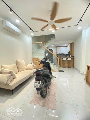 nhà mới đẹp nơ trang long - 30m2 - 3 tầng - xe hơi tận cửa - chỉ 5.x tỷ - bình thạnh .