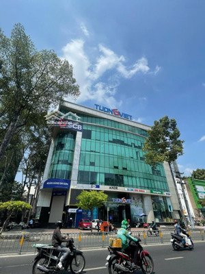 giá tốt nhất - siêu phẩm đường âu cơ, tân bình, diện tích: 22x25m, hầm, 5l, hđt: 300tr/th