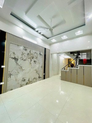 cho thuê nhà mới tinh khu vực hoàng minh thảo