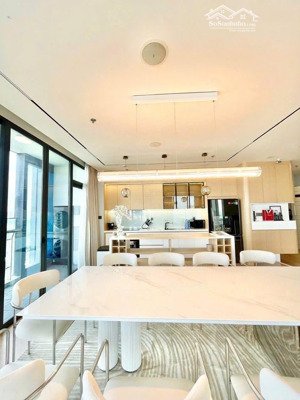 cần bán nhanh căn góc 2pn2wc eaton park giá 9.9 tỷ lh chính chủ 