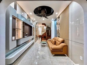 siêu phẩm nhà phố 3pn ( có pn tầng trệt) đẹp lung linh trung tâm p.10 gò vấp