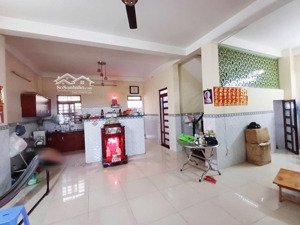 mặt tiền 8.5m x 15m (136m), 3 tầng linh trung, thủ đức, kinh doanh ngay, giá 14 tỷ