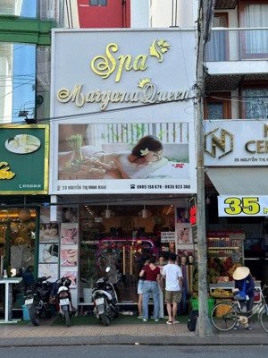 bán nhà mặt tiền nguyễn thị minh khai gần quãng trường 2/4 , đang cho thuê 80 triệu / tháng