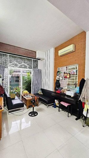 bán nhà tân phú - ngang hiếm 6m - hxh 1 căn ra mặt tiền gần tân hương - dt 71m2 - 3pn - chỉ 7.x tỷ