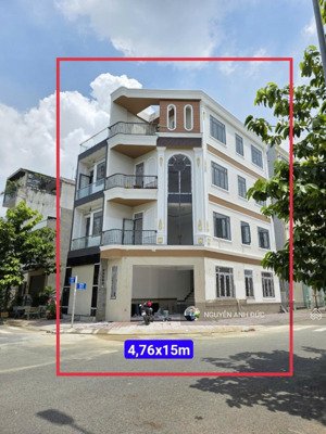 nhà lô góc hiếm bán. phú hồng thịnh 9. tiện kinh doanh văn phòng dịch vụ. lh 