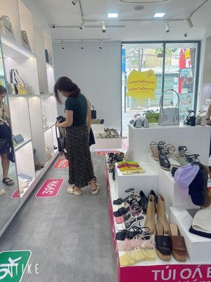 bán nhà 3 tầng mặt tiền đường hai bà trưng, gần phố cổ