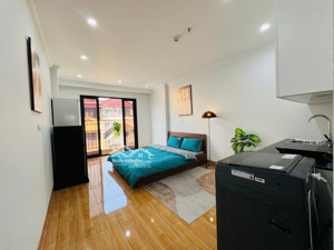 khai trương nhà mơi mặt phố vương thừa vũ oto đổ cửa