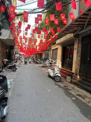 chỉ nhỉnh 7 tỷ có ngay nhà ngã tư sở, hai mặt thoáng trước sau, full nội thất 5 tầng, mt6m