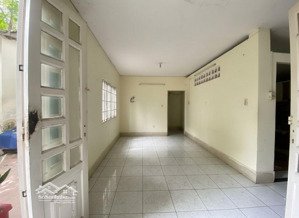 phạm thế hiển 9 tỷ q8 - diện tích lớn 1 đời chủ 116.5m²- tương lai mặt tiền view bờ kè