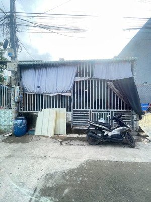 đất sổ riêng sát chợ đoàn thị kia dt 92m, thổ cư 100% ngang 5,6m, nở hậu 5,8m