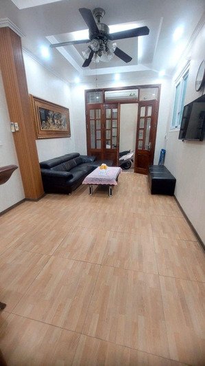 bán nhà phố minh khai, hai bà trưng 40m, 4 tầng. giá: 9.3 tỷ