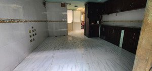 cho thuê phòng trọ tầng trệt quang trung, 2,8 triệu, 32m2, có giếng trời