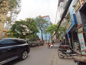 nhỉnh 300tr- nhà sân vườn mặt phố- 3 thoáng- diện tích khủng-kinh doanh, đầu tư siêu đỉnh