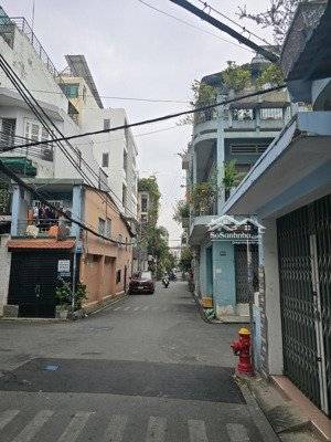 trường chinh hẻm ô tô tránh - xe hơi đậu ngày đêm - 67m2 - cách 1 căn ra mặt tiền - kd đa nghề