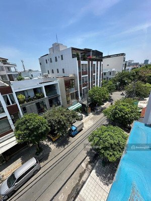 cần bán căn nhà 4 tầng đường 7m5 khương hữu dụng- 122m2 - 6 phòng ngủ- gần sát xuân thuỷ