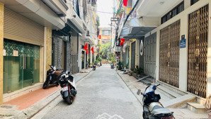 phân lô hoàng quốc việt, ngõ rộng 5m, có vỉa hè, dt60m2, 5 tầng, 5m mặt tiền, thông kd 23,5 tỷ