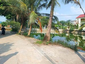 cần tiền bán gấp đất hơn 100m2 ngay sát công nghệ cao. mua xây cho sv thuê rất ok