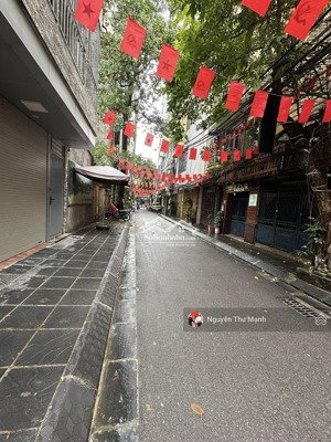 lô góc 4 tầng- dân xây kiên cố- kiến trúc độc đáo- ngõ oto- ban công rộng thoáng