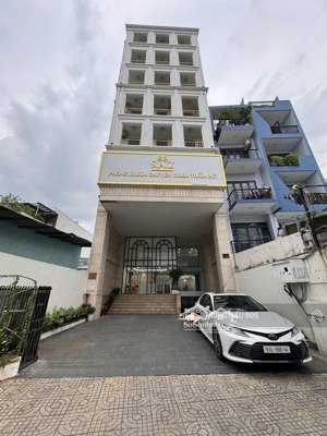 gấp lắm rồi toà nhà mt âu cơ tb - dt 9x35m - cn 2.500m2 - hầm - 9 tầng - hđt 300 triệu - giá 75 tỷ