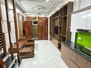 nhà hiếm, nhà ở ngay tại phạm văn đồng, bắc từ liêm,full nội thất,o tô đỗ cách 100m,sổ đỏ chính chủ