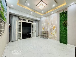 xe hơi 7 chỗ tới cửa - 3 tầng btct - ngang 4.5m - nhà đẹp - khu dân trí cao - đi bộ ra emart 2