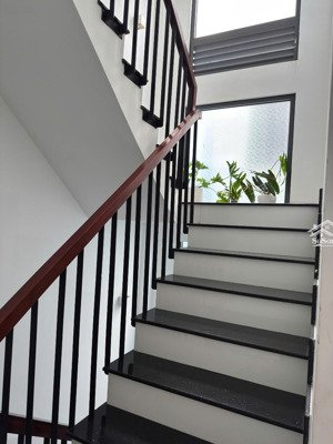 sang hđ nhà nguyên căn phù hợp: mở shop thời trang, tiệm nail, spa