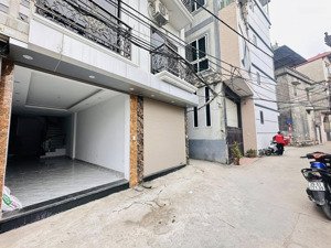 nhà cầu diễn, oto đỗ cửa, gần hồ, 34m2, 5 tầng mà chỉ có tầm 7 tỉ, sổ đỏ chính chủ, pháp lý rõ ràng