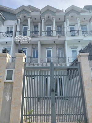 cho thuê nhà nguyên căn hẻm huỳnh tấn phát - nhà bè ( ngay cầu phú xuân)