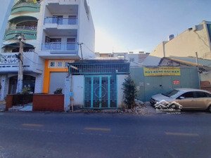 lô đất khan hiếm giá cực rẻ tại đường trần nhật duật tân định quận 1. dt: 4,5x17m2 giá chỉ 20 tỷ