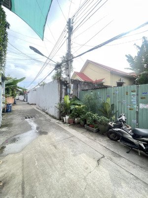 bán đất nguyễn thị minh khai, dĩ an, tphcm. dt: 637,5m2 (thổ cư 300m) ngang 8m