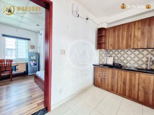 căn hộ điện chỉ 3.500/kwh, tách bếp, ban công cửa sổ nắng gió thoáng mát, ngay chợ võ duy ninh