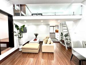 Bán căn hộ tập thể phố Triều Khúc, Thanh Xuân, căn góc nhà đẹp full nội thất, ô tô đỗ