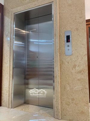 mình cho thuê nhà, thái thịnh, đống đa, vỉa hè, thang máy, pccc; vp, nhà hàng, kd 137m2* 6t- 81 tr