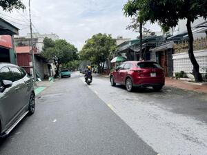 ĐẦU TƯ "GÀ ĐẺ TRỨNG VÀNG" - Bán Nhà C4 110m2 Phố Chính Trung, KĐT 31ha Trâu Quỳ | ĐÓN SÓNG PHƯỜNG!