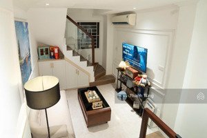 nhà 4,5t đẹp ngõ tôn đức thắng-văn miếu ngõ 2,5m cách mp 60m dt 18m mt 2,6m nhà hai mặt thoáng