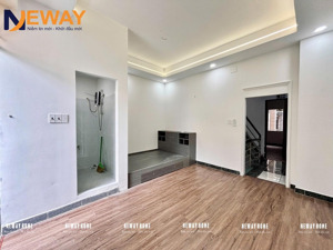 một phòng ngủ tách bếp đầy đủ công năng ban công riêng đi bộ qua huit