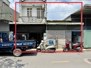 chủ hạ giá bán nhanh bán nhà mặt tiền đường nhựa vũng việt có 2 căn nhà đang cho thu nhập 8tr/th