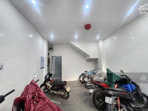 mt phần lăng 9 nhà 4 tầng, 8 phòng dòng tiền 32tr/tháng