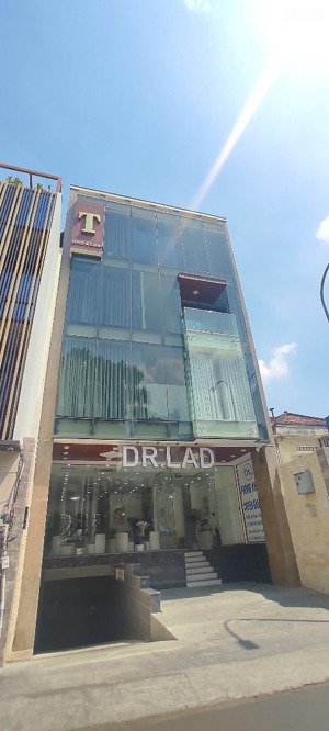 mặt tiền nguyễn văn thủ - q1 - dt: 6.3 x 27m, 170m2 - 5 tầng - hđt 190 triệu - giá 40 tỷ