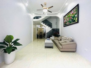 cho thuê nhà mặt đường ngõ cấm - lê lợi