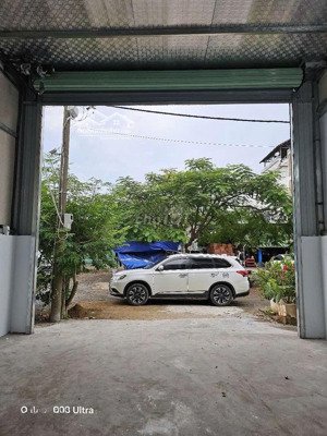 kho mới 100m đường xe tải sau trung tâm thương mại gigamall phạm văn đồng