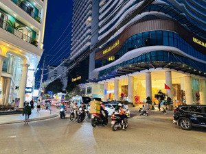 3 căn nhà liền kề mặt tiền nguyễn thị minh khai khu phố tây nha trang