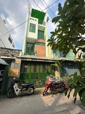 siêu ngon dành đt dt:123 m2 - 4 tầng lầu - hxh - giá chỉ 12t..