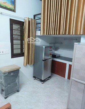 cho thuê chdv lê cơ quận bình tân full nội thất, thang máy, thẻ từ, camera ...có gác giá từ 4,5 tr